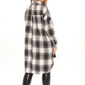 Fashion Nova new plaid black & white shirt